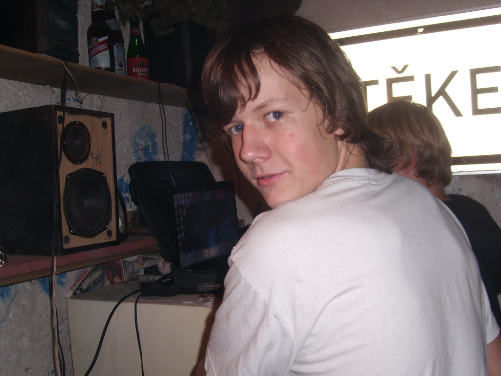 SL272520.JPG